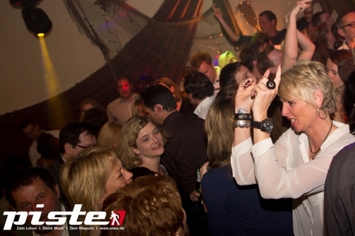 Die Tanz in den Mai Partynacht