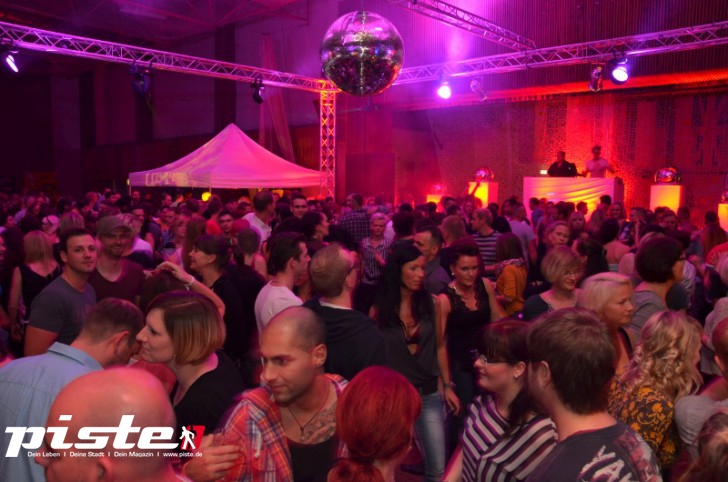 Ü25-Fete Big Opening