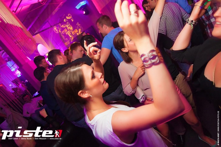 T2 Club Party