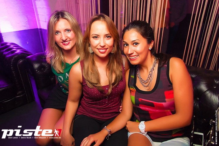 T2 Club Party