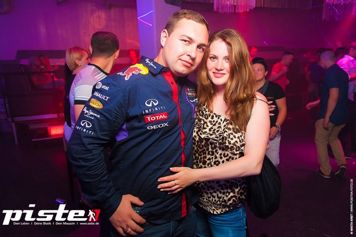 T2 Club Party