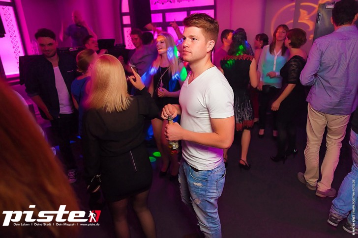 T2 Club Party