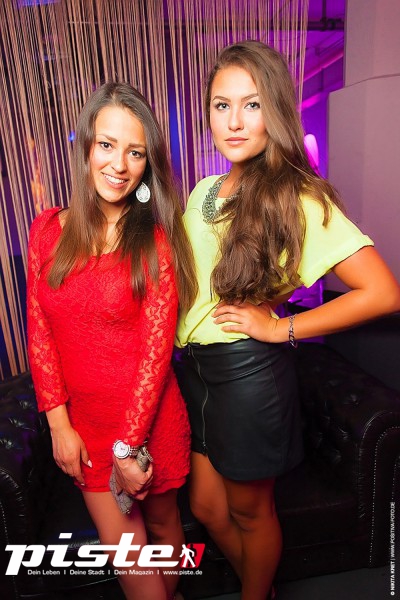 T2 Club Party