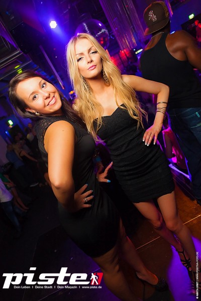 T2 Club Party