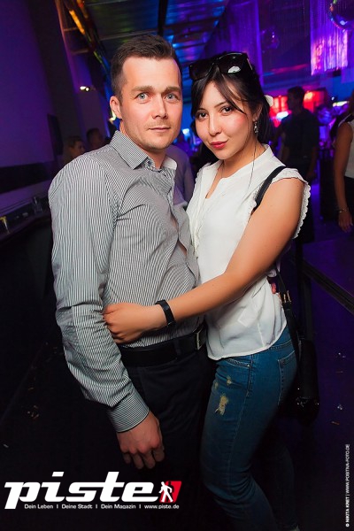 T2 Club Party