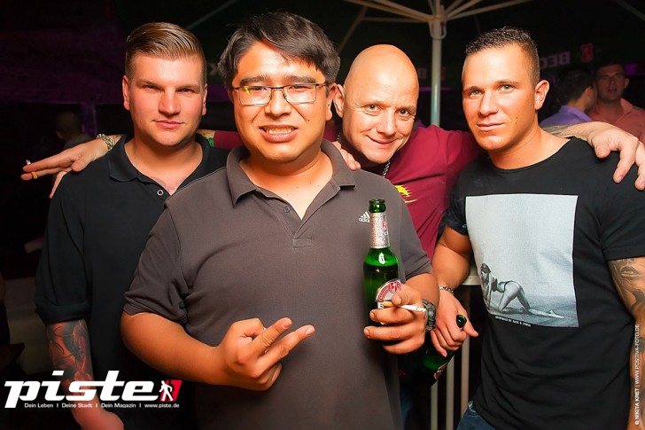 T2 Club Party