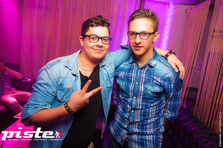 T2 Club Party