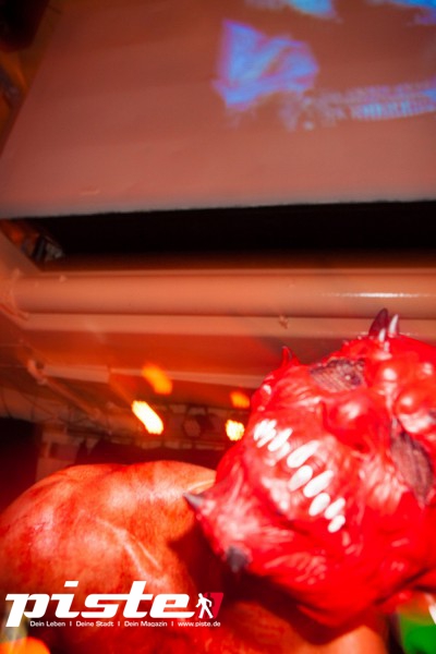 Hamburg tanzt! Xtreme Halloweenparty auf dem Ghostship Cap San Diego 