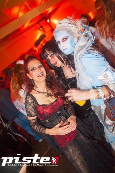 Hamburg tanzt! Xtreme Halloweenparty auf dem Ghostship Cap San Diego 