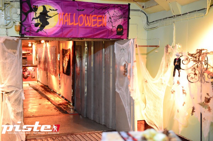 Hamburg tanzt! Xtreme Halloweenparty auf dem Ghostship Cap San Diego 