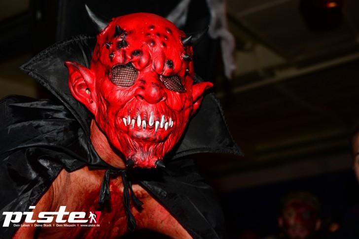 Hamburg tanzt! Xtreme Halloweenparty auf dem Ghostship Cap San Diego 