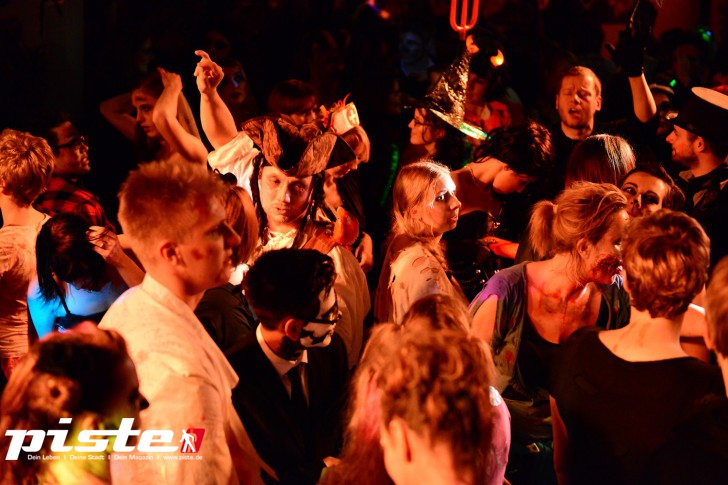 Hamburg tanzt! Xtreme Halloweenparty auf dem Ghostship Cap San Diego 