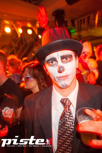 Hamburg tanzt! Xtreme Halloweenparty auf dem Ghostship Cap San Diego 