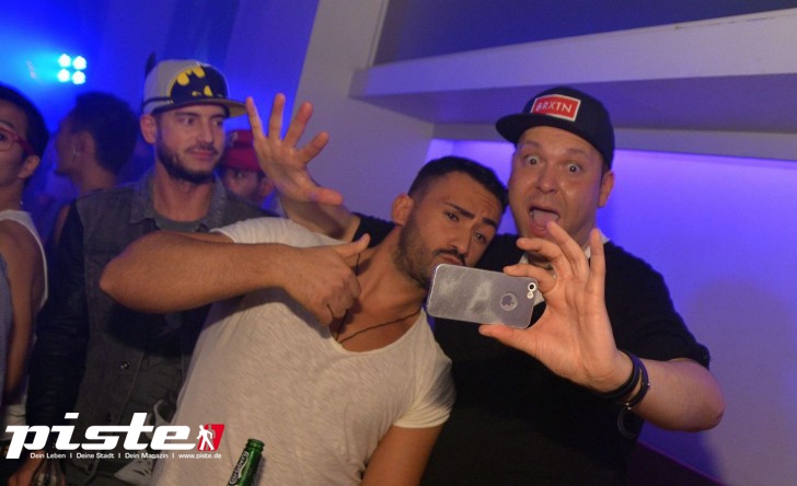 Camp 77 - Heroez and Iconz