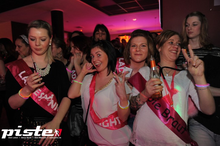 Dejavue Frauentagsparty