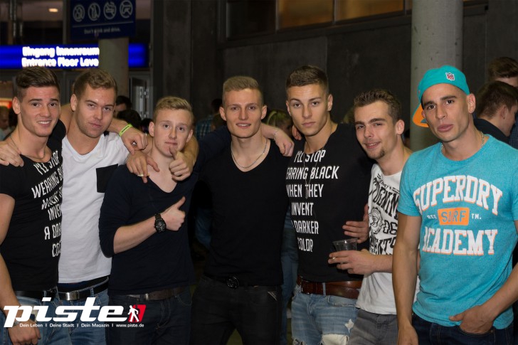 Project Y - Deutschlands größte Hausparty