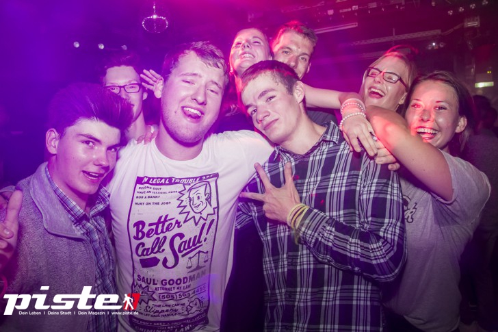 Pump Up The Volume - Die PKHS 90s Party