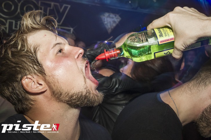 Pump Up The Volume - Die PKHS 90s Party