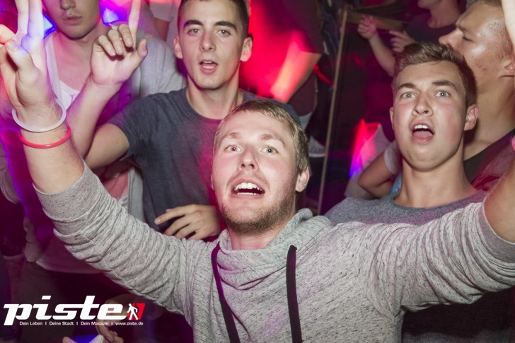 Pump Up The Volume - Die PKHS 90s Party