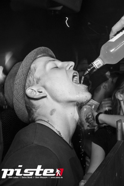 Pump Up The Volume - Die PKHS 90s Party