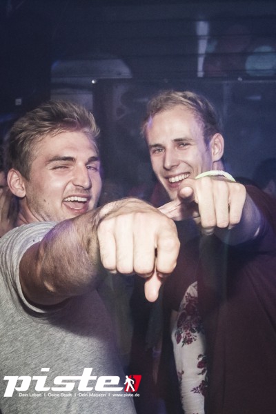 Pump Up The Volume - Die PKHS 90s Party