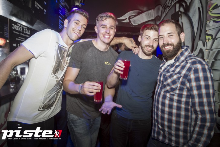 Pump Up The Volume - Die PKHS 90s Party