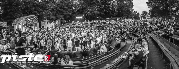 Spielwiese Open Air - MOONBOOTICA