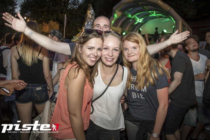 Spielwiese Open Air - MOONBOOTICA