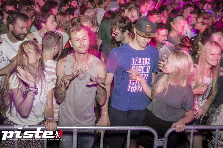 Spielwiese Open Air - MOONBOOTICA