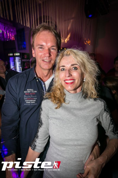 Ü-30 Club Party | Hühnerposten