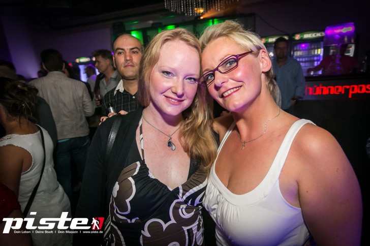 Ü-30 Club Party | Hühnerposten
