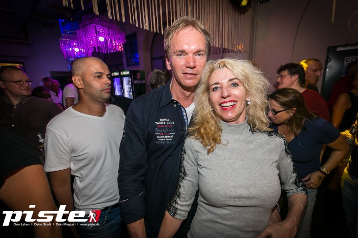 Ü-30 Club Party | Hühnerposten