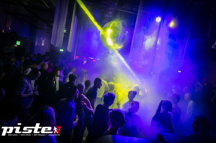 Ü-30 Club Party | Hühnerposten