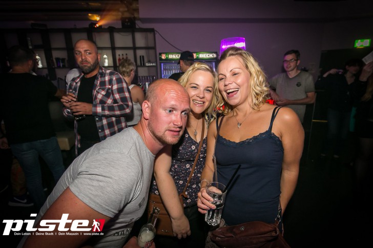 Ü-30 Club Party | Hühnerposten