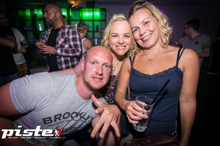 Ü-30 Club Party | Hühnerposten