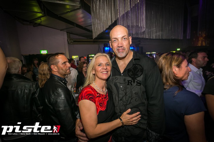 Ü-30 Club Party | Hühnerposten