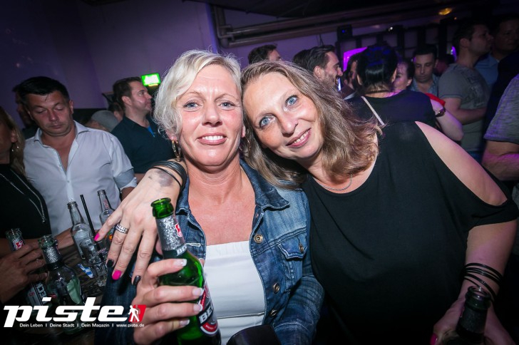 Ü-30 Club Party | Hühnerposten