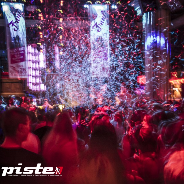 Black Fruits mit DJ RayG