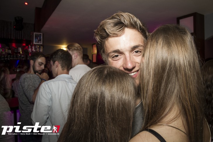 Black Fruits mit DJ RayG