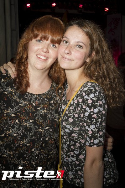 Black Fruits mit DJ RayG