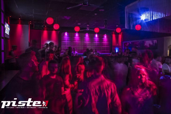 Black Fruits mit DJ RayG