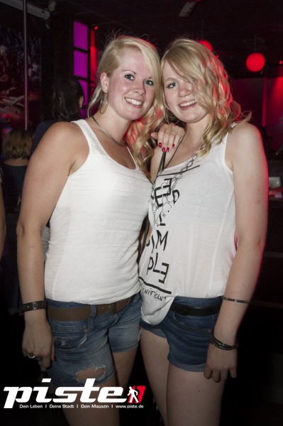 Black Fruits mit DJ RayG