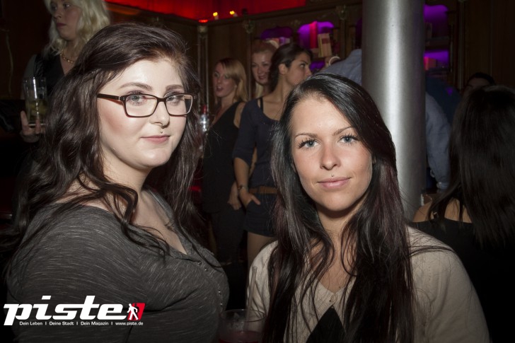 Black Fruits mit DJ RayG