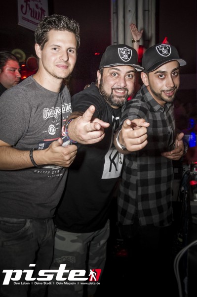 Black Fruits mit DJ RayG