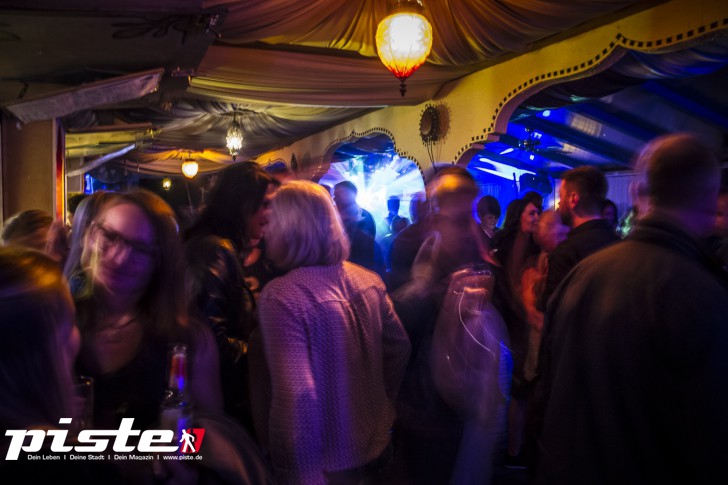 Strand House Classics