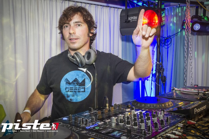 Strand House Classics