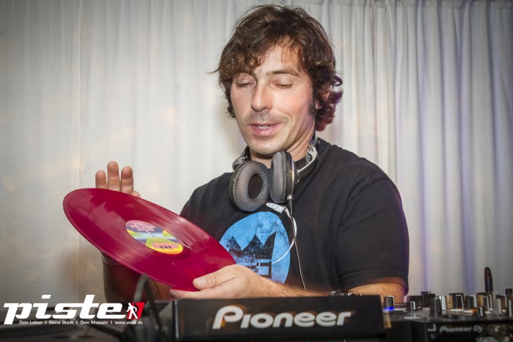 Strand House Classics