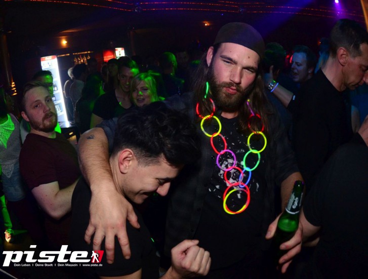  Die 90er Party | Schmidts Tivoli