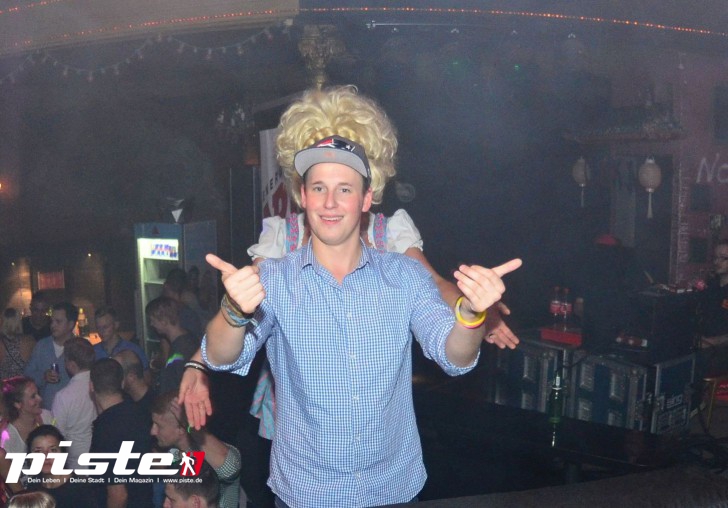  Die 90er Party | Schmidts Tivoli