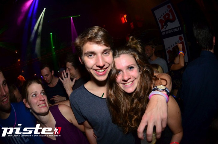  Die 90er Party | Schmidts Tivoli